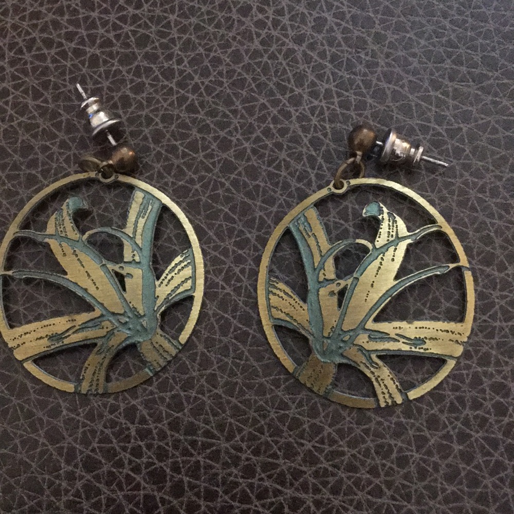 Hawaiian pierced earrings gold tone and aqua